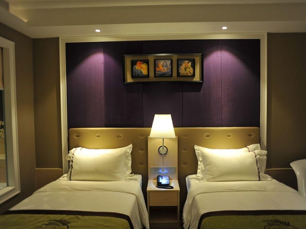 The Bazaar Hotel Бангкок Экстерьер фото