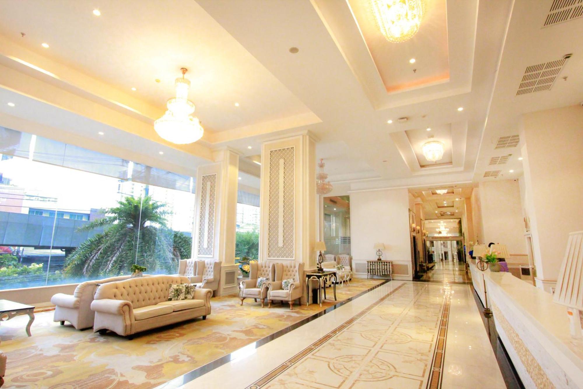 The Bazaar Hotel Бангкок Экстерьер фото